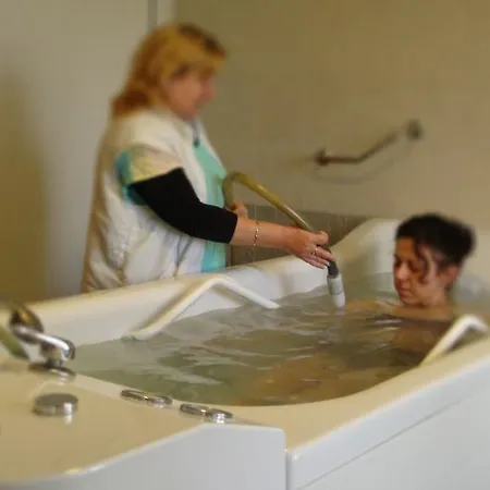 호텔 Балнеохотел 